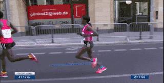 跑步快慢和鞋子有关系吗,跑步减脂速度快慢影响大么