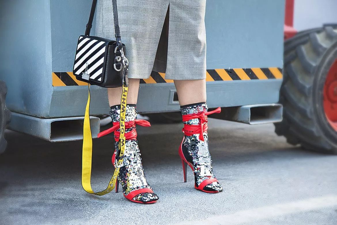 袜子如何搭配篮球鞋,法式水晶袜搭配什么袜子