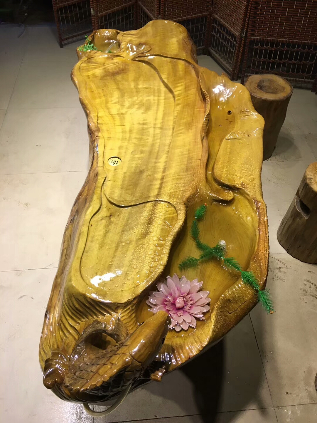 瀹剁敤閲戜笣妤犳湪鏍归洉鑼跺彴,閲戜笣妤犳湪鏍归洉鑼跺彴鍥惧強浠锋牸