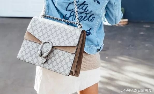 帮别人带东西过海关的真实案例,回国海关带东西交税