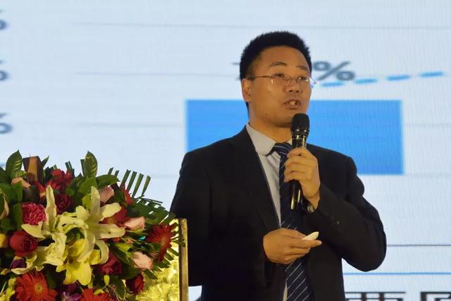 力诺瑞特太阳能热水器工程,力诺瑞特太阳能采暖系统