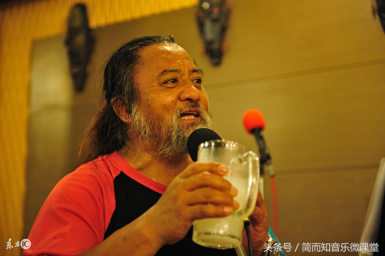 唱歌舌根放平技巧,唱歌怎么解决喉咙用力