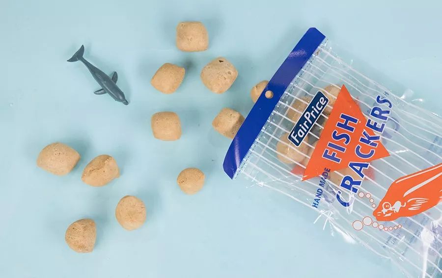 东南亚最好吃的虾片牌子,新加坡餐厅里的虾片