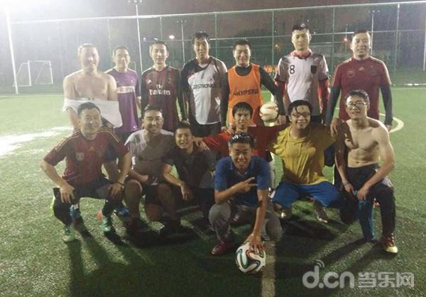 年少多好朋友多好，足球小将的《奇迹》青春诗