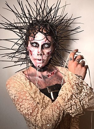 英国女人仿妆小丑女,英国恶女人仿妆