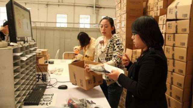 拼多多物流客服投诉有用吗,物流客服处理问题话术模板