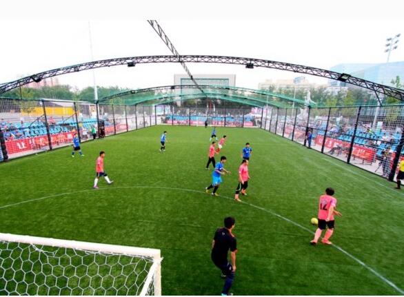 5人制笼式足球场效果图,5人制足球场围网高度国家标准