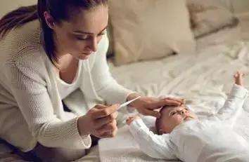 宝宝发烧十大忌,宝宝发烧该不该就医