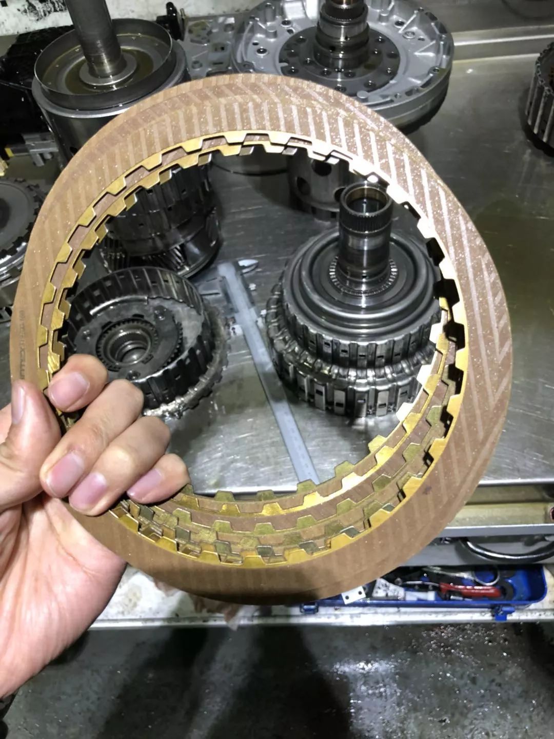 宝马750变速箱跳挡,宝马750变速箱