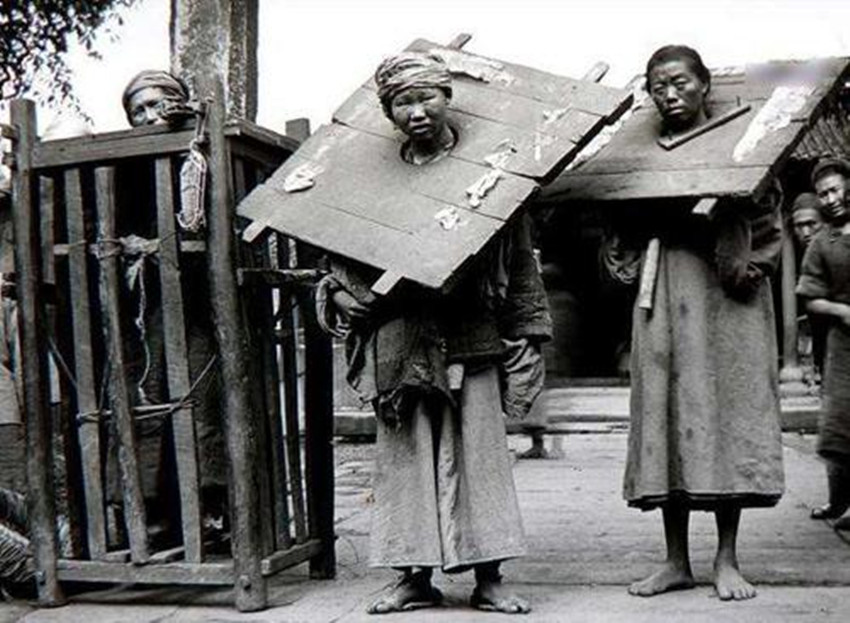 古代的两种刑罚让人双脚发抖,古代残酷刑罚中你最怕哪一种