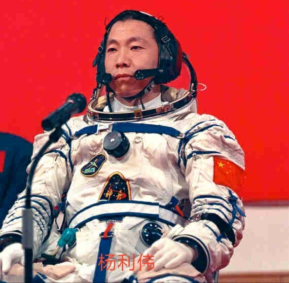 女航天员要求已育吗,专家谈女航天员选拔