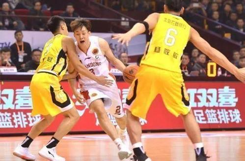 CBA三名球员竟靠*票刷**进全明星，姚主席眼里不揉沙子，踢出去！