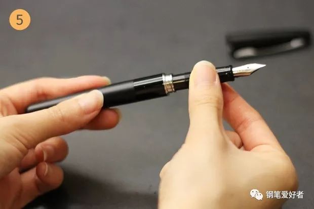钢笔怎么在不拆卸的情况下清洗,钢笔保养小技巧之怎样清洗钢笔