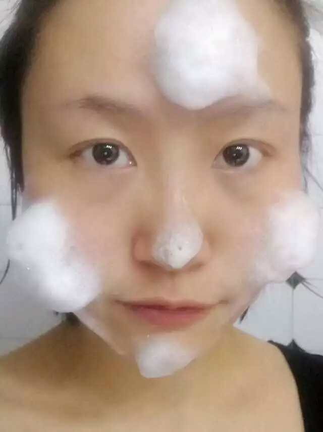 底妆起皮快速补救,皮肤不好干燥起皮卡粉怎么上底妆