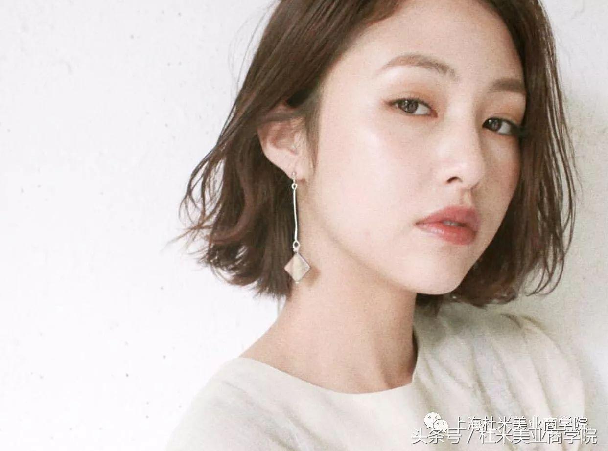 嫁接睫毛后，顾客眼球红肿的原因是什么？