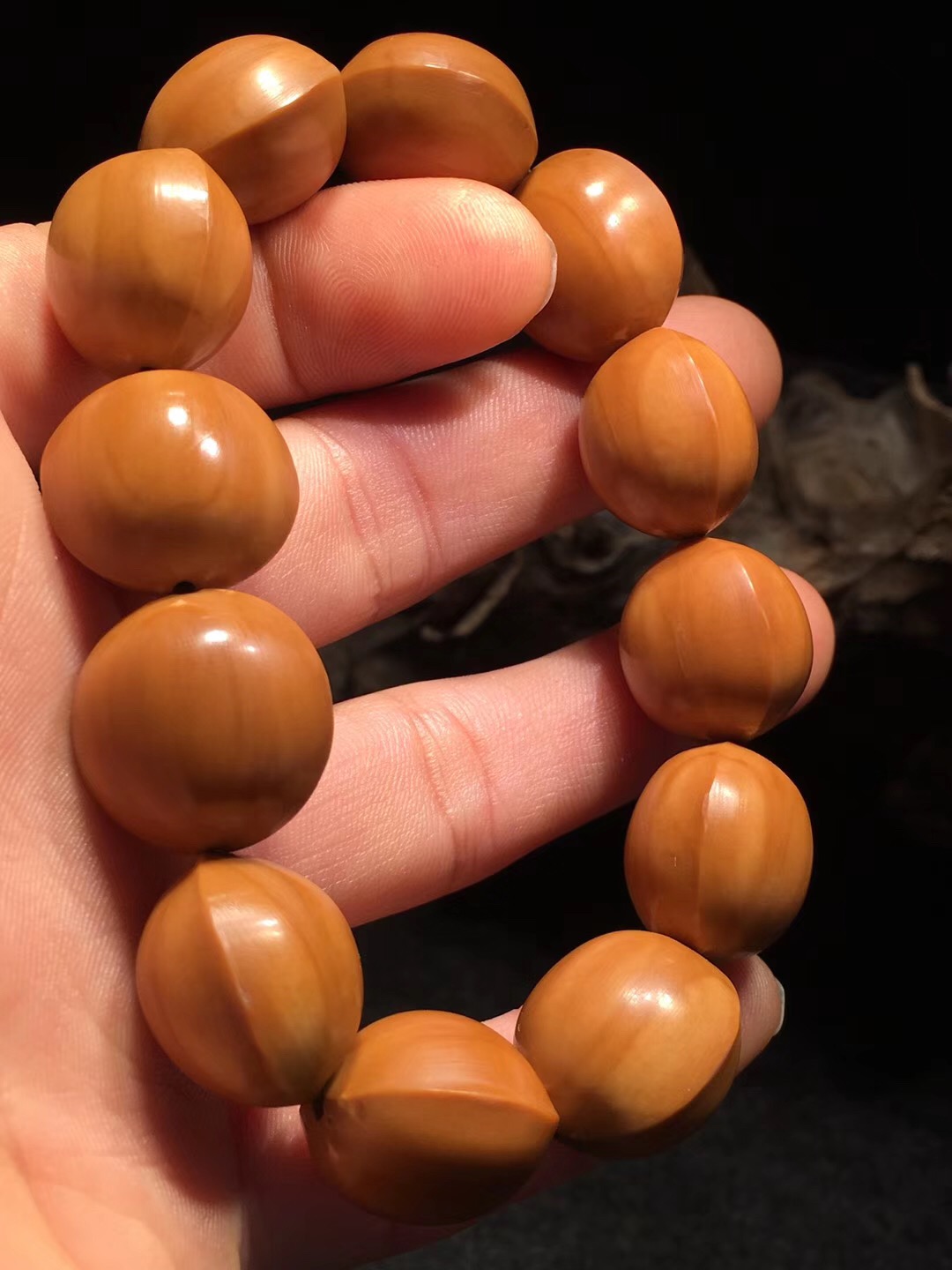 橄榄核手串如何保养,橄榄核文玩保养方法