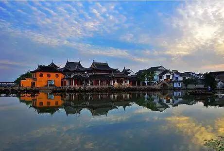 五一出游如何抵御人山人海,强哥有神功!