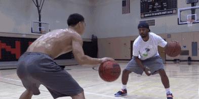 运球老不稳教学视频,感受极致的运球节奏库里过人技巧