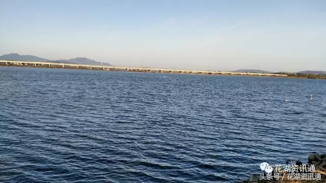 独家私藏花湖风光：醉美花湖的挑战与机遇