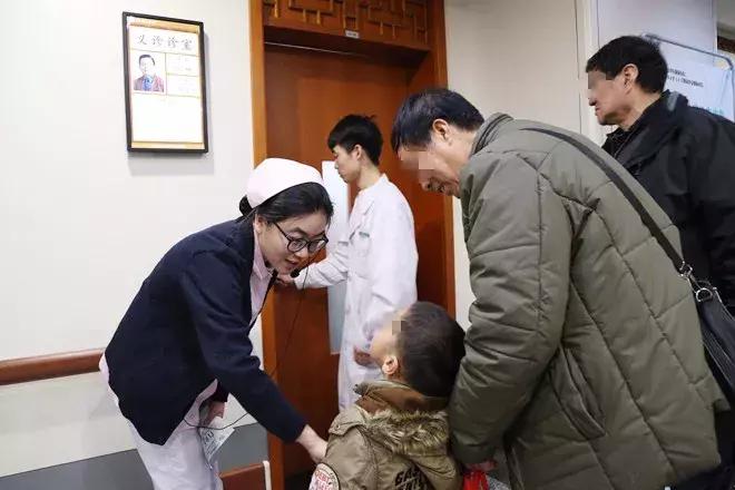 穆晓红教授直播,穆晓红脑瘫专家