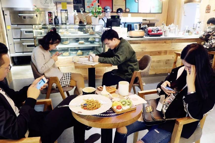 漫猫咖啡:小门店微投资,为你量身打造的偶像级猫星咖啡馆