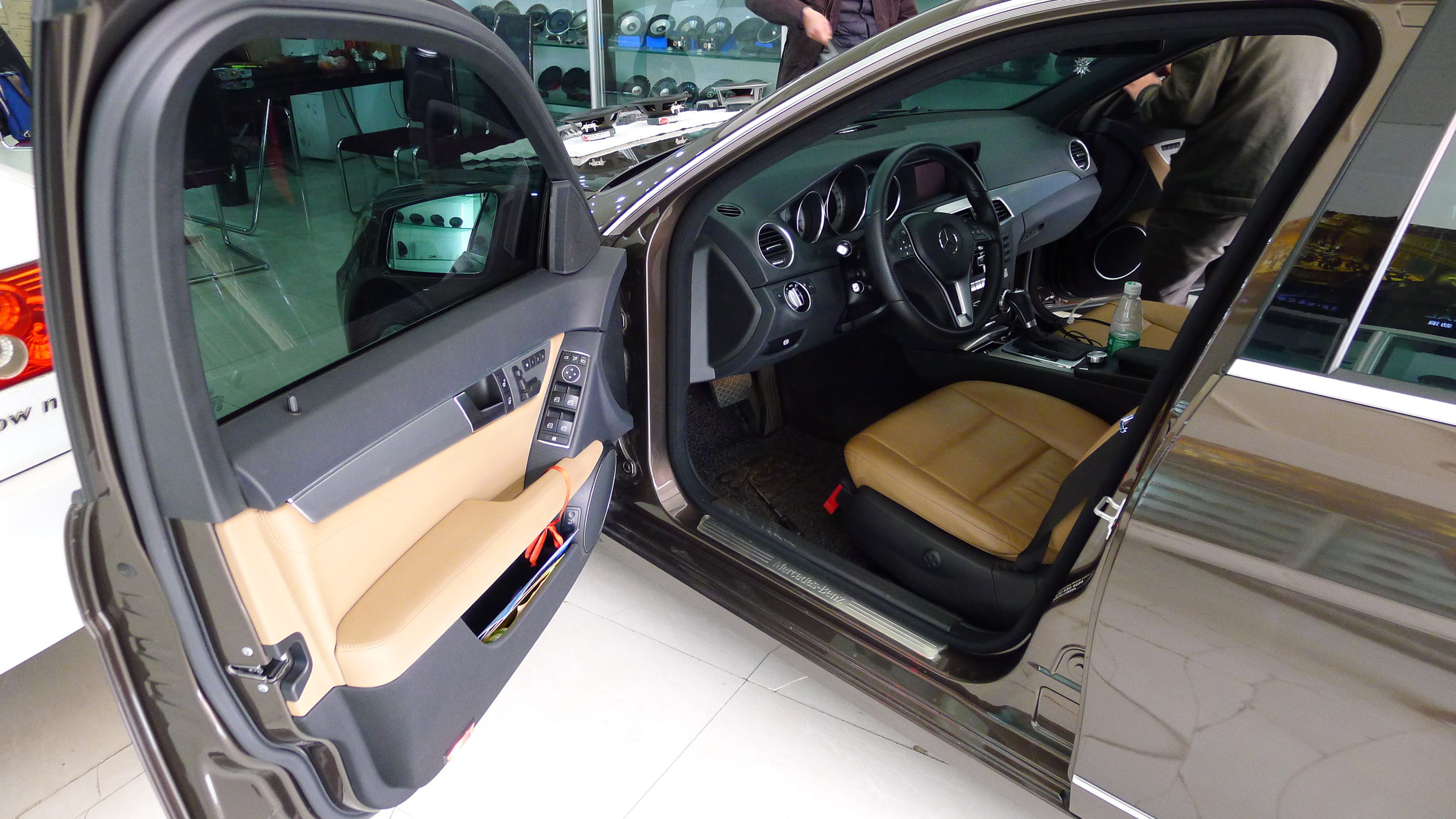 奔驰c200瓦罐旅行,奔驰c200瓦罐新款