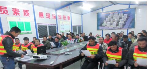 龙商行陈小龙——经营一家受市长和市场褒奖的建筑企业