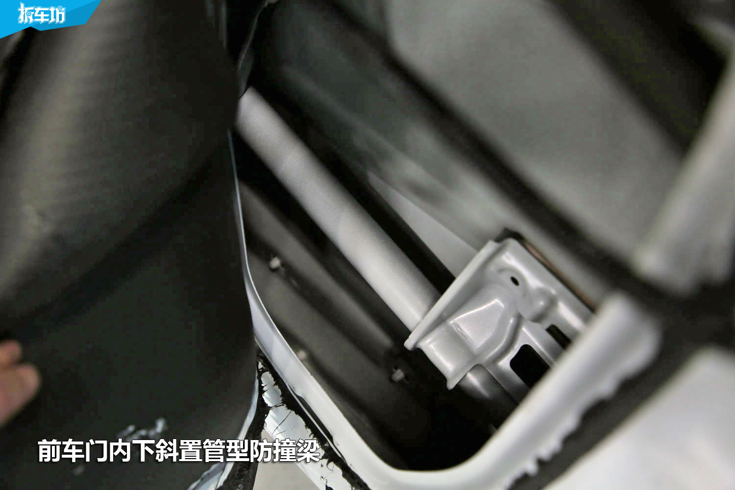 大冰块拆解本田冠道视频,本田urv与冠道对比拆解