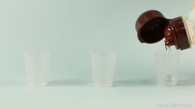 一杯彩色糖浆，让你在家就能实现时光倒流，快来试试！