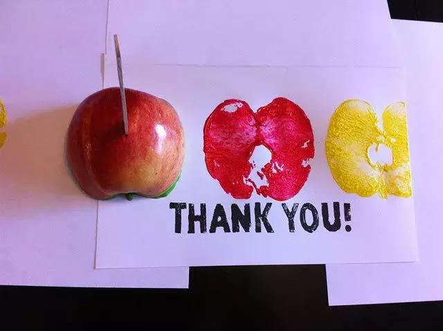 幼儿园新年贺卡手工小班,幼儿园春节小班手工贺卡制作