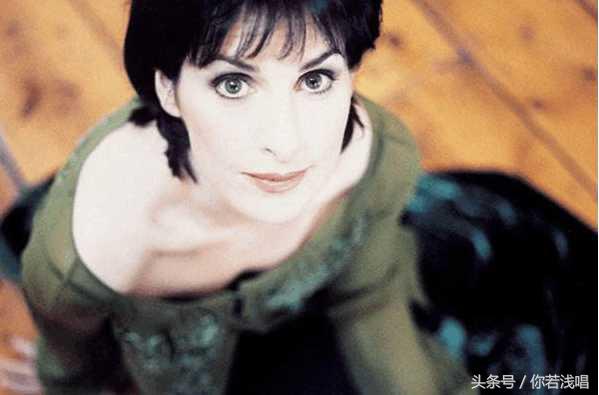 王菲评价小红莓乐队,小红莓王菲桃乐丝