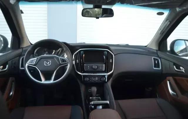 谁说硬派越野没有舒适性,谁说硬派越野suv一定带独立大梁