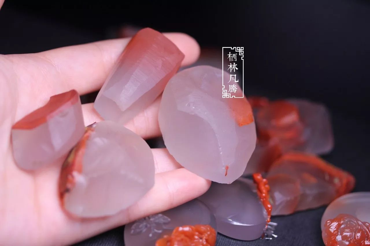 冰飘玉髓价值,冰飘南红玛瑙值钱吗