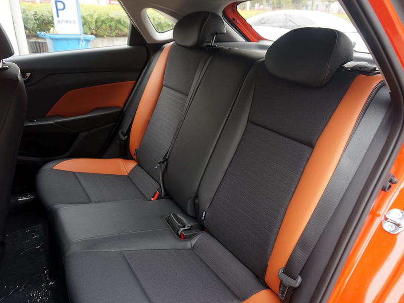 钟爱个性的不错选择外观回头路高配置空间够用省油是关键