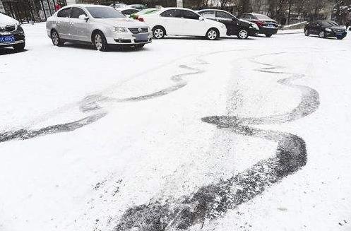 冬季防滑鞋鞋底哪种最好,运动鞋什么鞋底子冬天最防滑