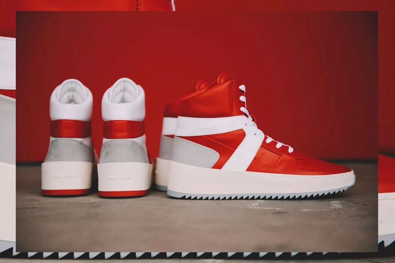 最近很火的红白色球鞋,个性张扬的球鞋