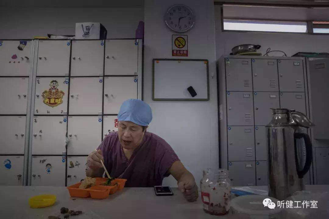 一只受伤的手指头,一只手指创造了奇迹