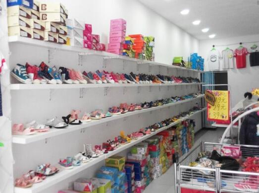 新手小白开一家童鞋店如何入行,童鞋店怎么做才能赚钱