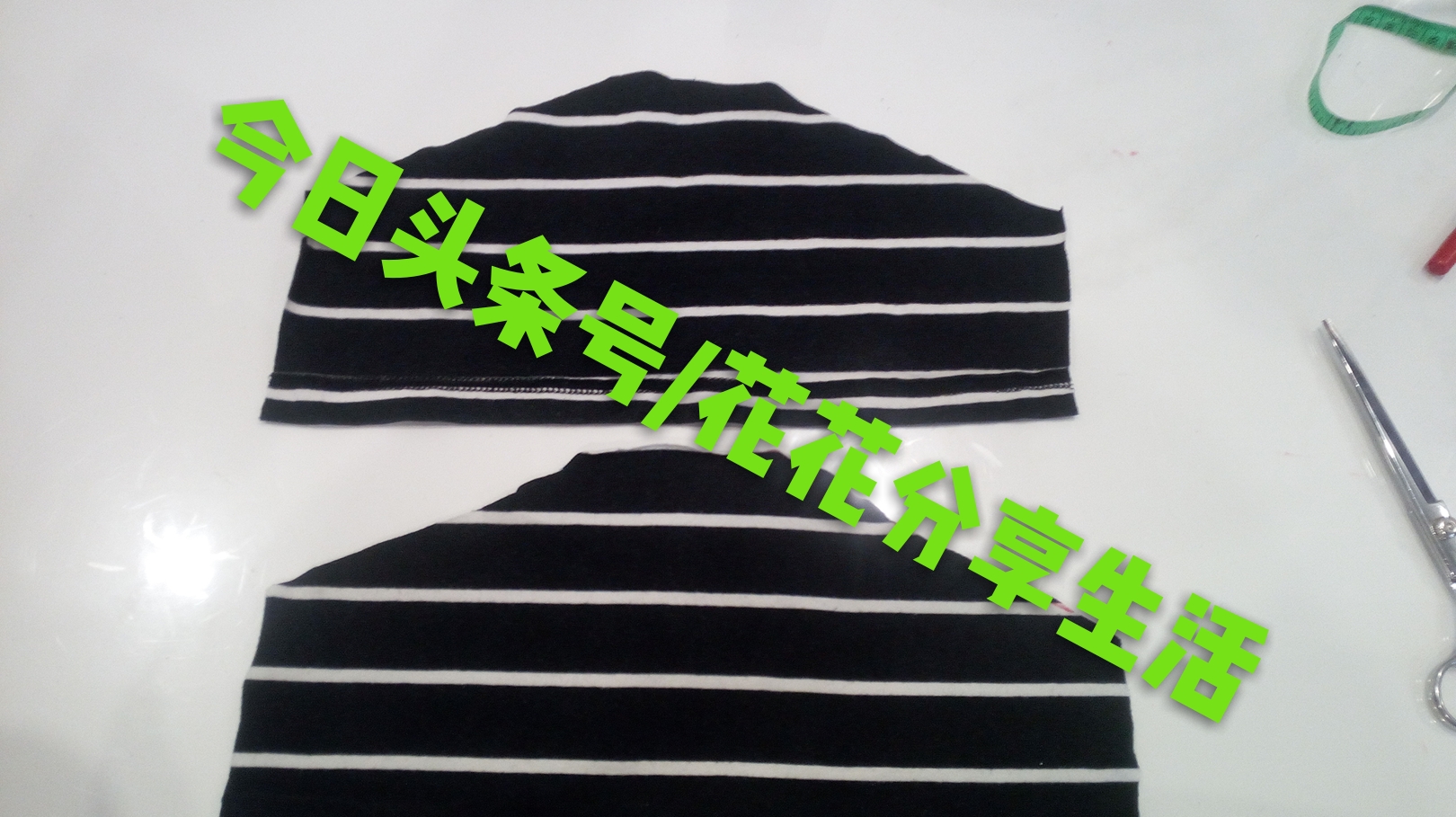 手工制作小狗衣服视频教程,怎样利用旧衣服做狗狗衣服