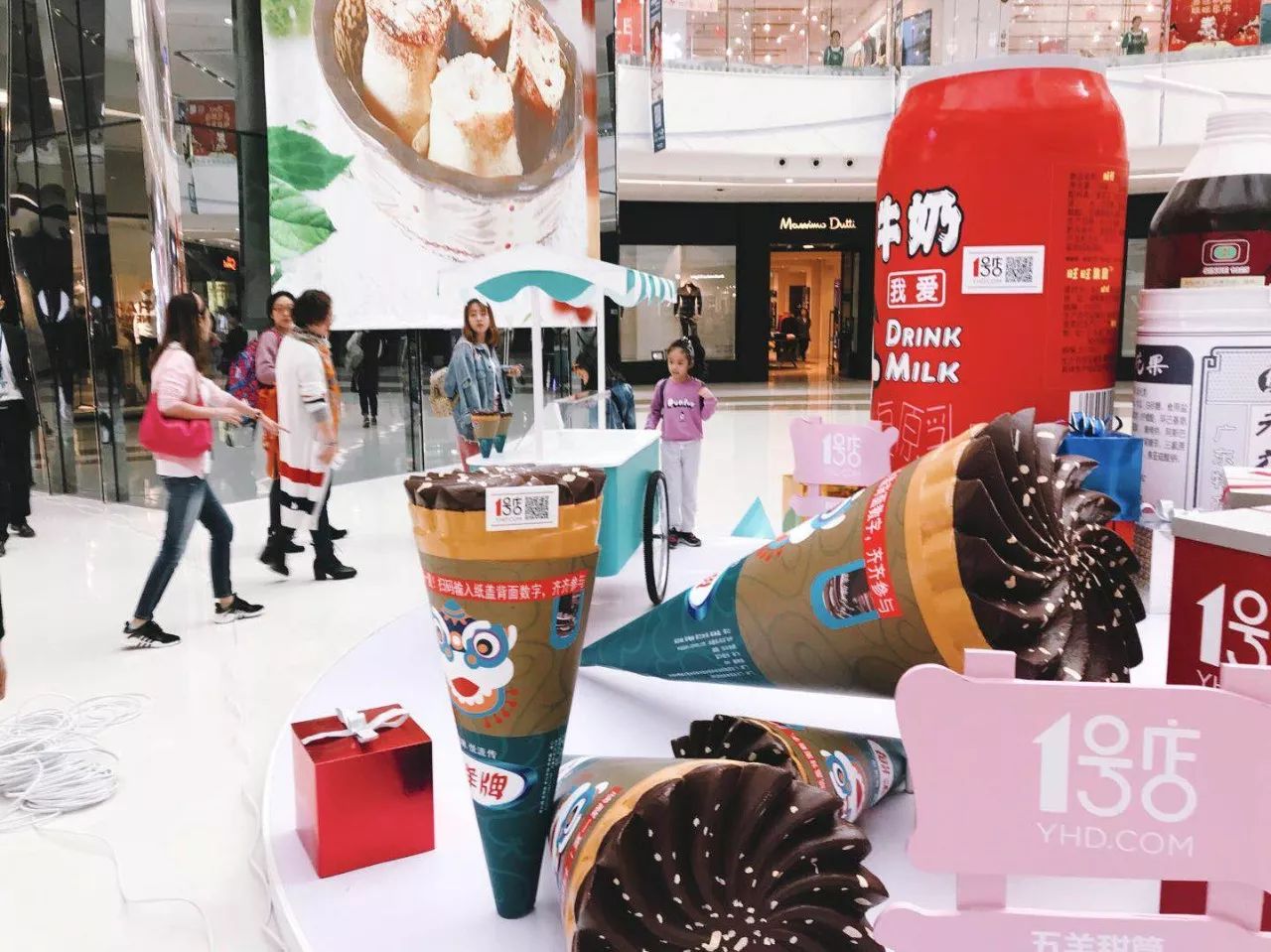 我有兔子你有空吗？来呀，一起喂兔兔呀