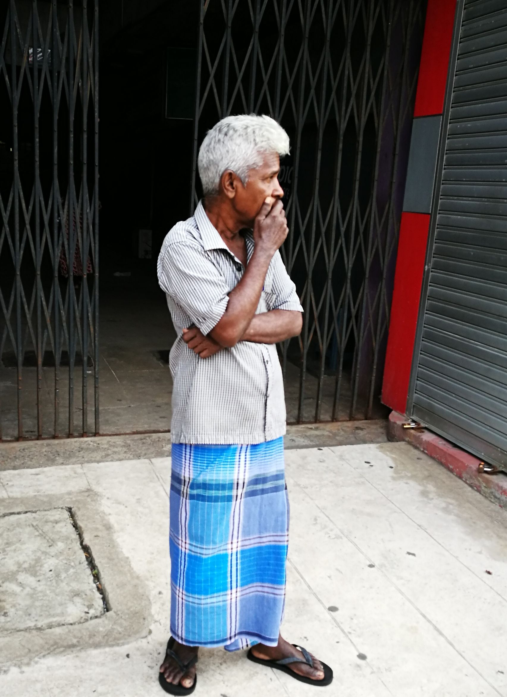 斯里兰卡服饰文化,卡塔尔民族服饰