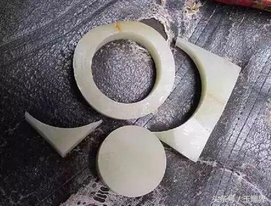 和田玉取不下来怎么办,玉手镯取不下来砸碎什么忌讳