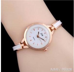 高仿天王表，夫妻网店年赚41万，原来背后藏着这么专业的人