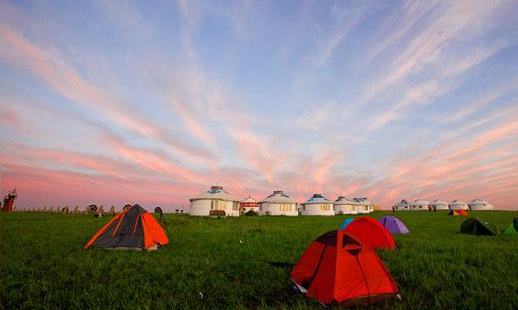 国内自驾帐篷露营地,国内的悬崖绝壁露营地