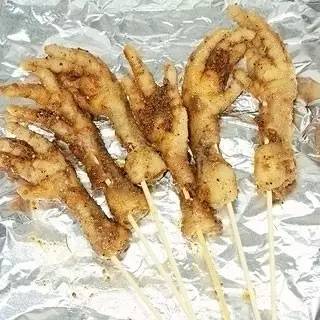 无骨鸡爪爆款榜第一,无骨黑鸡爪超脆