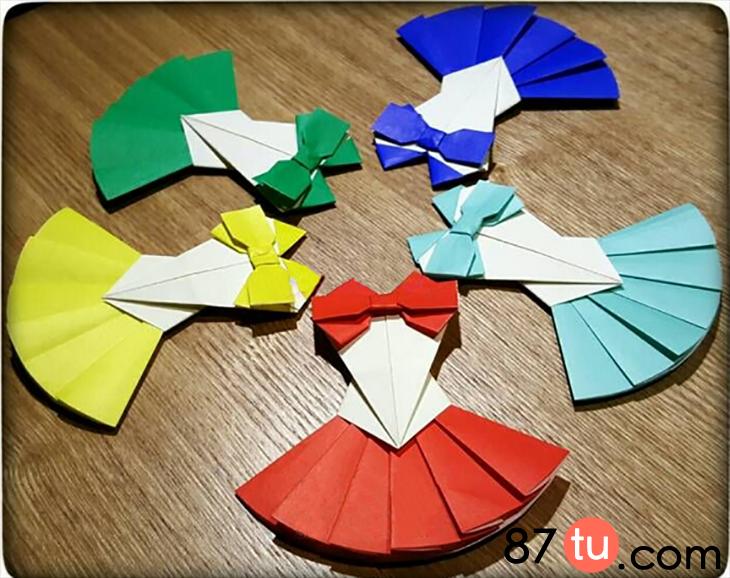 美少女战士手工折纸贺卡,少女们折纸简单教程