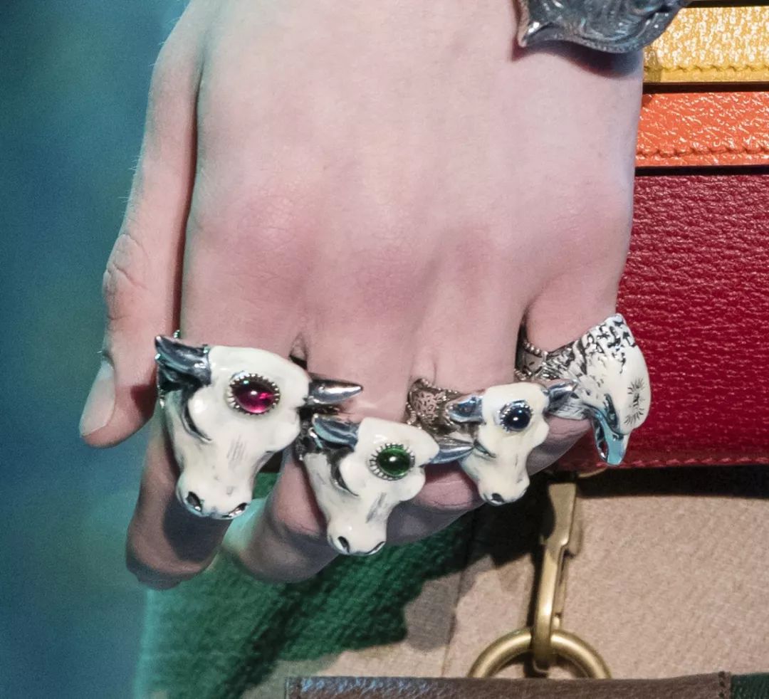 十二生肖驾到，时尚精们给我退下！