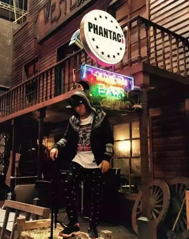 周杰伦依然范特西曲目大全,周杰伦依然范特西时期帅照