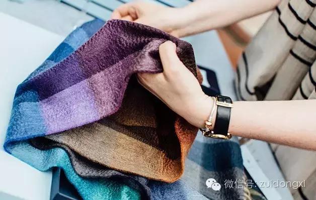 穿那么多件衣服，不如戴一条围巾