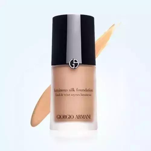 值得回购的四款大牌粉底液 (大牌粉底液推荐五款)